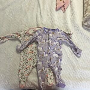 2 magnetic me onseys size 0-3 girls excellent condition